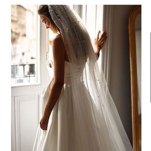 Millanova Ludovica Veil